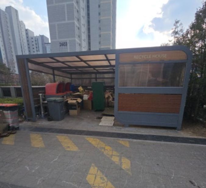 루버 전량 교체와 프레임 수평 보정을 마친 상태